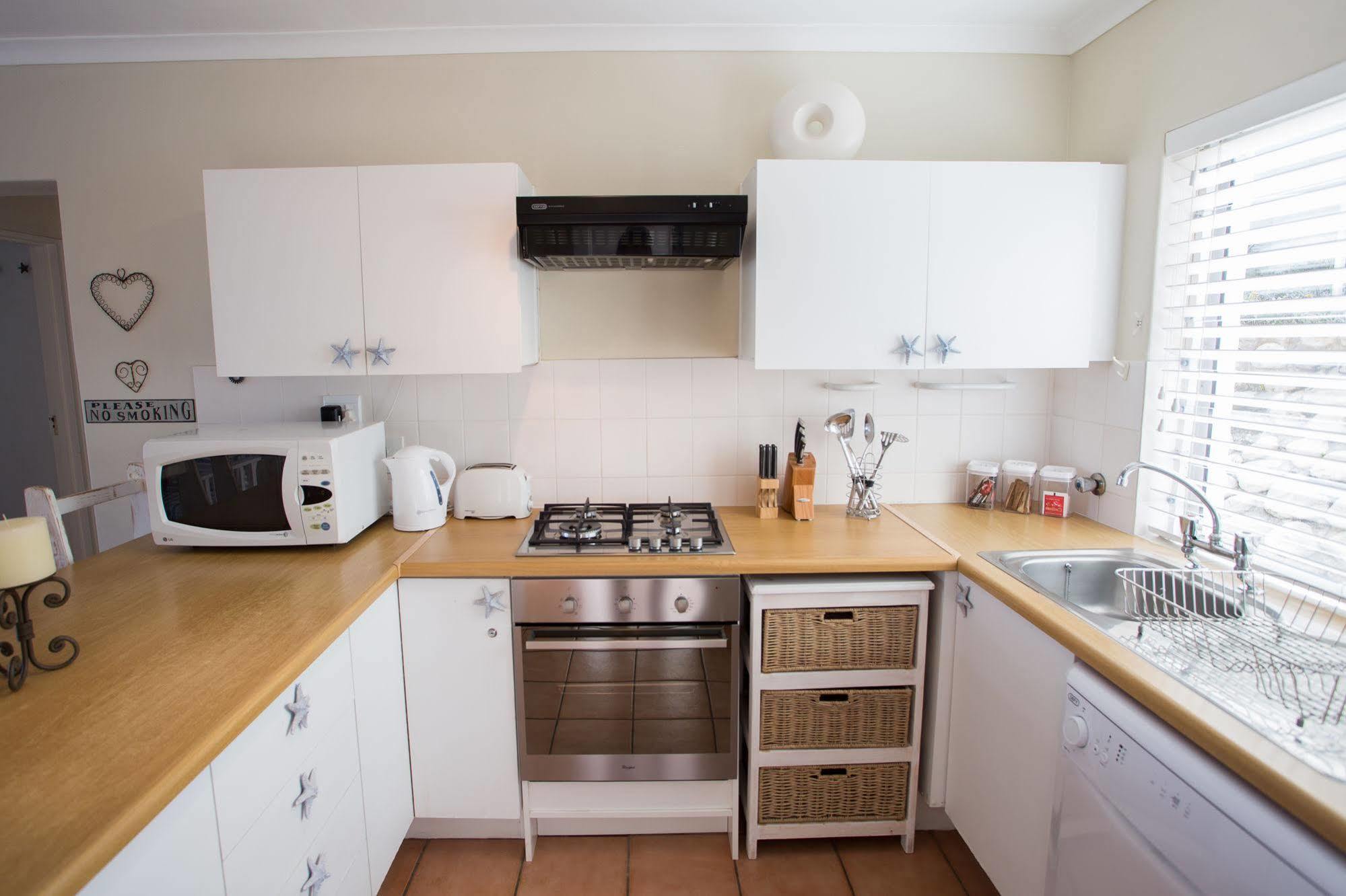 Beachfront House - Hermanus Whale View Villa Екстериор снимка